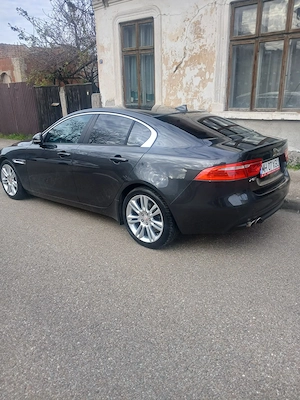 Vand Jaguar XE 2.0 diesel - imagine 5