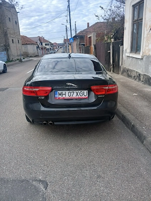 Vand Jaguar XE 2.0 diesel - imagine 3