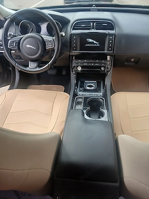 Vand Jaguar XE 2.0 diesel - imagine 8