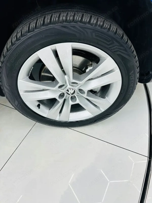 SKODA KAROQ - imagine 9