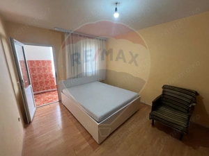 Apartament 3 camere în zona Sud-Vest ROMPETROL - imagine 2