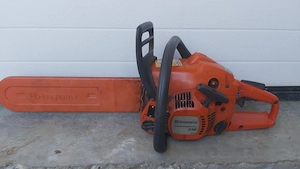 Husqvarna 236, defectă