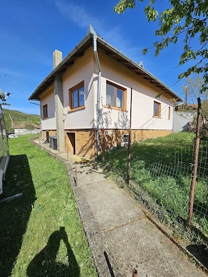 Casă P+1 cu Panouri Fotovoltaice 6.3kW și Independență Energetică - imagine 4