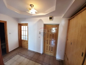 Apartament cu 2 camere de vânzare în zona 1 Mai - imagine 10