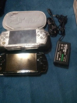 Sony PSP la cutie Cu accesorii schimb  - imagine 3