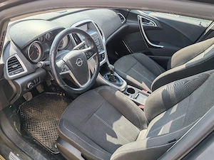 Opel astra J 2010 - imagine 3