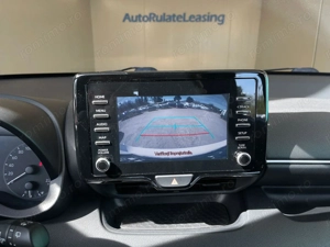 Toyota Yaris - imagine 12