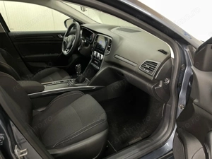 Renault Megane - imagine 9