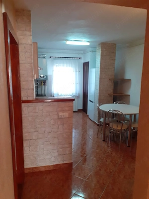 Închiriez apartament 3 camere, etaj 2, cartier 1 Mai - imagine 5