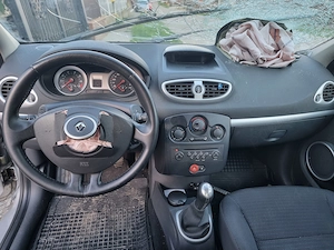 Dezmembrez Renault Clio 3,1.2 Benzină, 55kw 75Cp,Cod:D4F-D7 - imagine 5