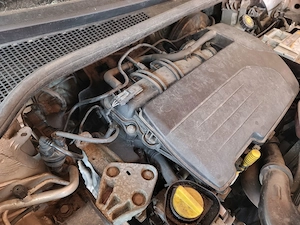 Dezmembrez Renault Clio 3,1.2 Benzină, 55kw 75Cp,Cod:D4F-D7 - imagine 7