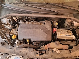 Dezmembrez Renault Clio 3,1.2 Benzină, 55kw 75Cp,Cod:D4F-D7 - imagine 8