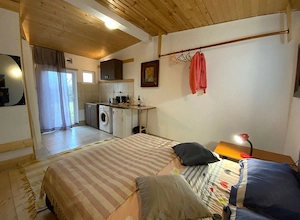 Garsoniera intrare separata la casa - imagine 2