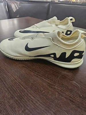 Nike Jr. Mercurial Zoom Vapor 15 Academy IC pentru copii marimea 37.5 in stare buna - imagine 5