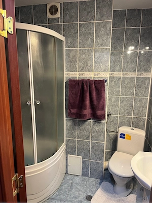 Vand apartament 2 camere - imagine 4