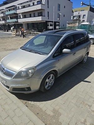 Vand masina pentru piese