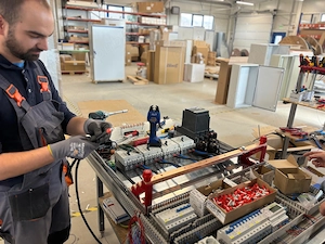 Electrician - nameSATECH Electric Panels  Job locationŞtefăneşti, Argeş, Romania (On-site) - imagine 2