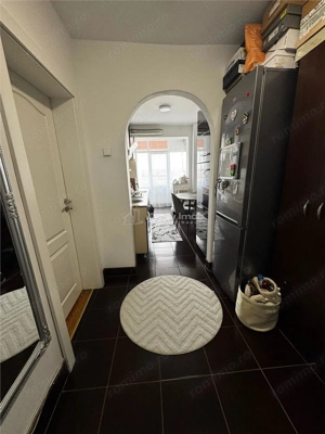 Apartament 2 semidecomandat, etaj 7, mobilat, utilat - Valea Rosie - imagine 9