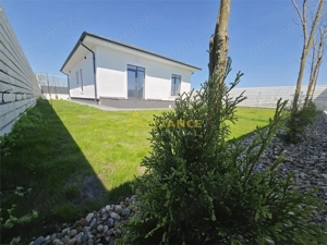 Casa individuala- 4 camere- placa de beton- 600m de STV - imagine 2