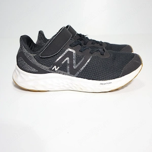 New Balance Fresh Foam Arishi v4 Kids - Mărimea 34.5 (20.5 cm)