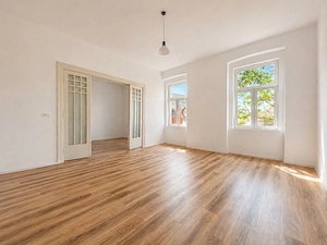 Apartament cu 4 camere - Ultracentral - IMOBIHOR - 189 000   - imagine 2
