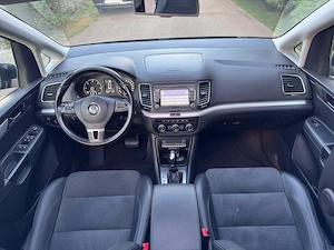 VW Sharan 2.0TDI 140CP - DSG (automat)   7 LOCURI   Panorama   Alcantara   LED   Xenon   HIGHLINE - imagine 9