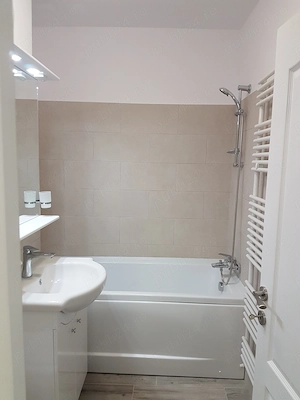 Garsoniera Exigent Plaza Residence de inchiriat - imagine 3