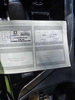 Schimbcu Vw Golf 8 Peugeot 3008 1.2Allure putech 130cv fabricație 2019 Automatic  - imagine 6