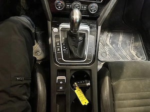 VW Passat 1.8 benzina automata  - imagine 2