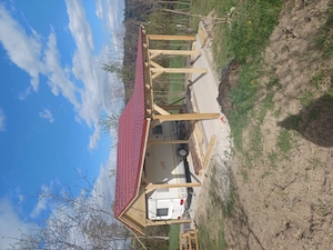 Teren intravilan 1o80 mp cu platforma și rulota acoperită!