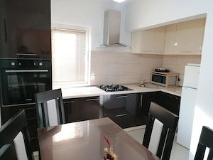 Închiriez apartament str. Mioriței Arad  - imagine 3