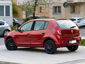 Dacia Sandero { Editie KISS FM } 1.4 Benzina , [ 2011 ] Proprietar , Stare Foarte Buna  - imagine 4