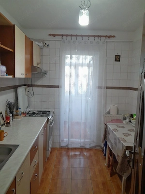 vanzare apartament 2 camere - imagine 6