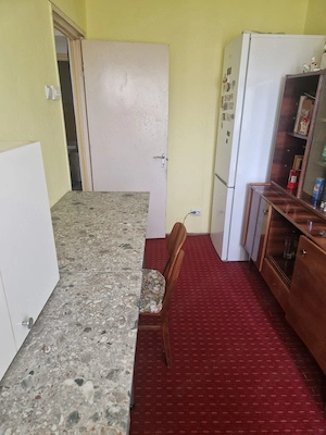 Apartament 4camere 54mp etaj4 4 zona Baraolt Ploiesti - imagine 5