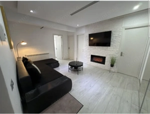 Apartament 3 camere decomandate, zona Subcetate, parcare privata inclusa! - imagine 2