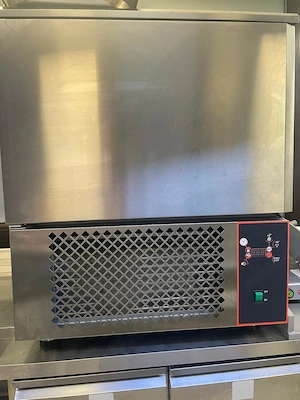 Abatitor Blast chiller in stare perfecta