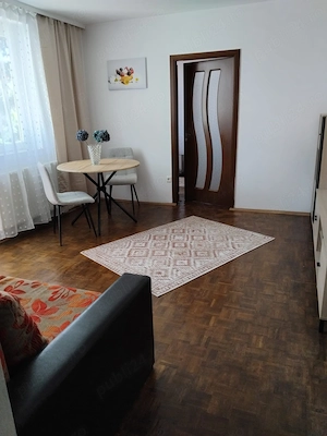 Inchiriez apartament 2 camere zona Cedonia - imagine 4