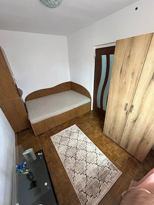 Inchiriez apartament 2 camere zona Cedonia - imagine 6