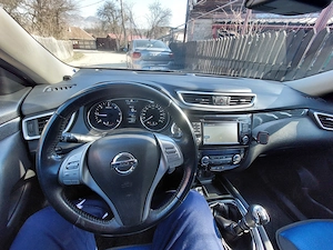 vand nissan x trail diesel an 2015 luna 12 a ,euro 6 ,4x4 la buton . - imagine 9