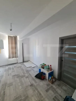 Apartament decomandat, 51 mp utili, lift, parcare inclusa in pret, zona Terra - imagine 2