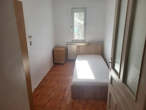 Casă Spațioasă de Închiriat   4 Camere - imagine 5