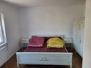 Casă Spațioasă de Închiriat   4 Camere - imagine 4