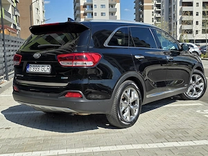Kia Sorento 7 locuri 4x4 2015 automat - imagine 4