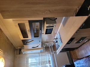 Inchiriez apartament cu doua camere 