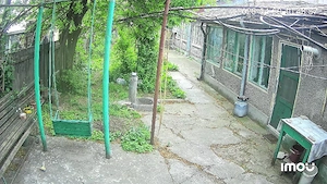 Vând casă pentru renovare 