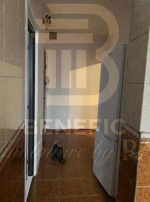 De vanzare apartament 3 camere, semidecomandat, Ploiesti - imagine 4