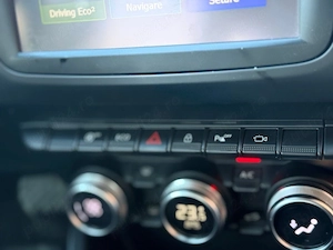 Dacia Duster   2018   1.5 dCi   116 CP   Cutie automată   Tracțiune față - imagine 8