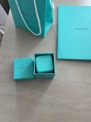 Inel logodna Tiffany & Co platina cu diamant VVS1 H 0.44Inel logodna Tiffany & Co platina cu diamant