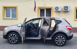 Nissan Qashqai Tekna SUV 2.0 DCi 150 Cp 2012 euro 5 panoramic toate actele la zi fiscal pe loc  - imagine 8