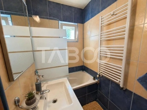 Apartament decomandat de vanzare 3 camere pivnita Vasile Aaron - imagine 12